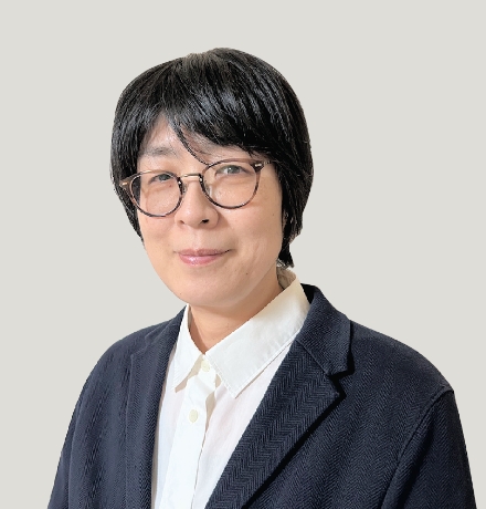 中島　智子